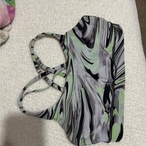 size 8 lululemon energy bra